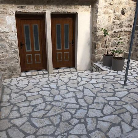 חוואר Old Town Apartment Tonka מראה חיצוני תמונה