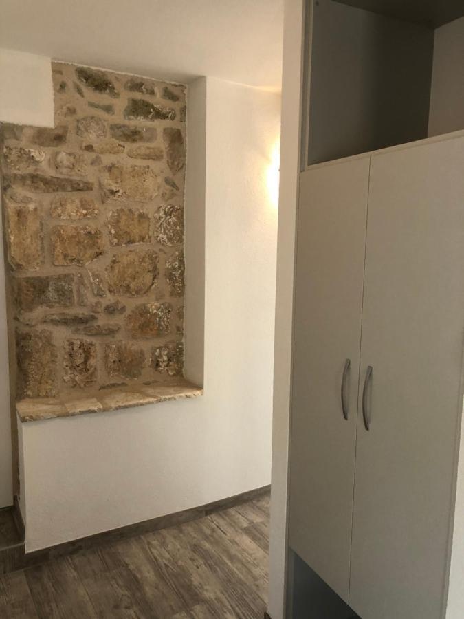 חוואר Old Town Apartment Tonka מראה חיצוני תמונה