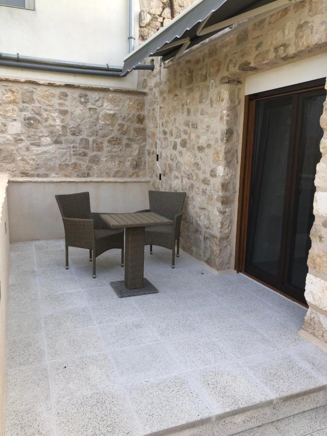 חוואר Old Town Apartment Tonka מראה חיצוני תמונה