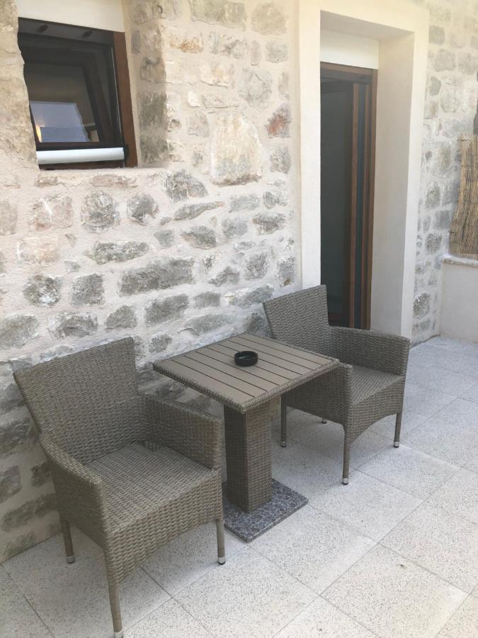חוואר Old Town Apartment Tonka מראה חיצוני תמונה